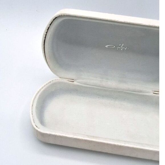 Oakley DISOBEY Tortoise Shell Frame Sunglasses w/ Case & Microfiber Cleaning Bag main image 4